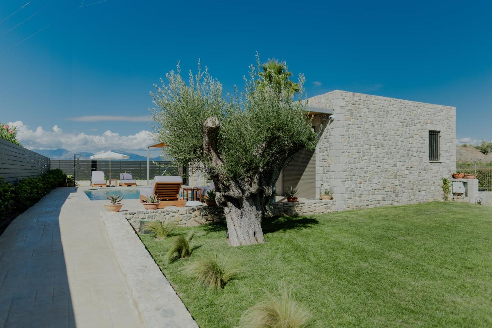 Niama Luxury Apartments Nafplio Exterior photo